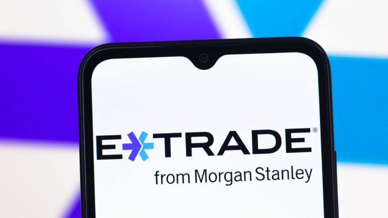 No-Fee Index Funds: E-Trade Vs. Fidelity | Bankrate