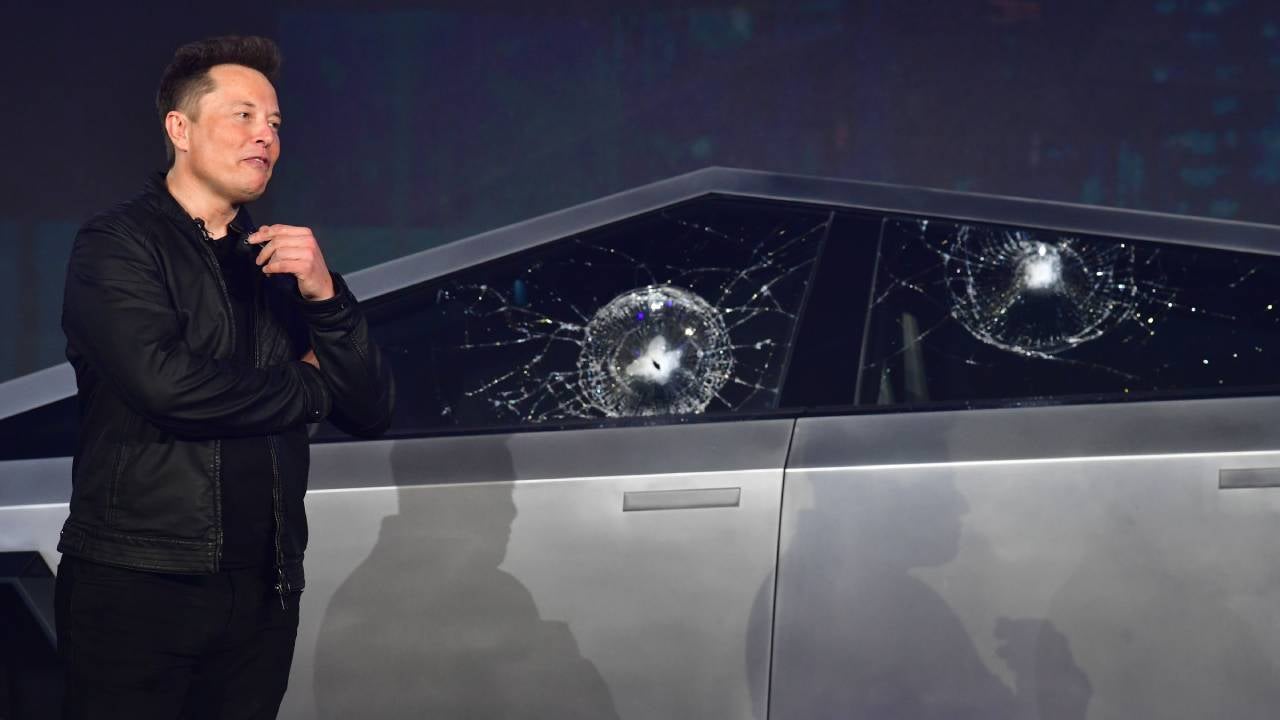 Tesla’s Retail Investors Stung By Massive Lawsuit Barrier — Will It End Up Hurting The Stock? | Bankrate