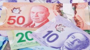 Canada’s job market expected to flatline, Canadian dollar under pressure