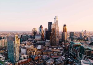 UK employment,wage growth falls, US retail sales shine
